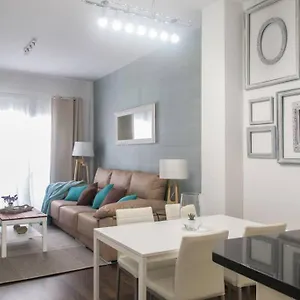 New!!! Luxury Center & Private Terrace Apartment